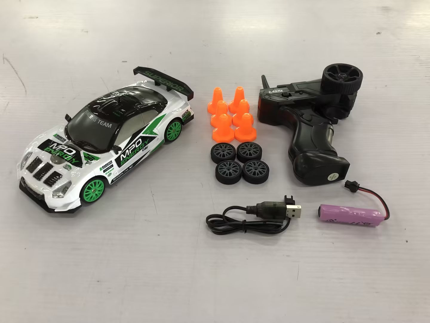 2.4G 4WD RC Drift Car | GTR AE86 Model Remote Control Racing Car Toy for Kids & Christmas Gifts